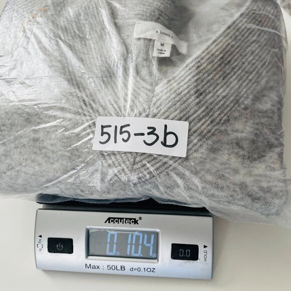 A Loves A Womens Heather Gray V-Neck Contrast Stitching Classic Sweater Size M - Picture 9 of 9